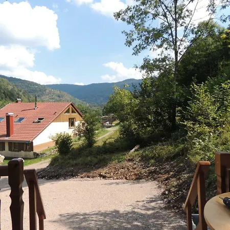 La Roulotte Des Scaravella Сasa de vacaciones *