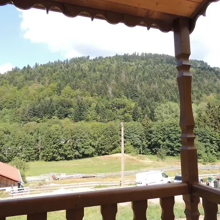 La Roulotte Des Scaravella Сasa de vacaciones *
